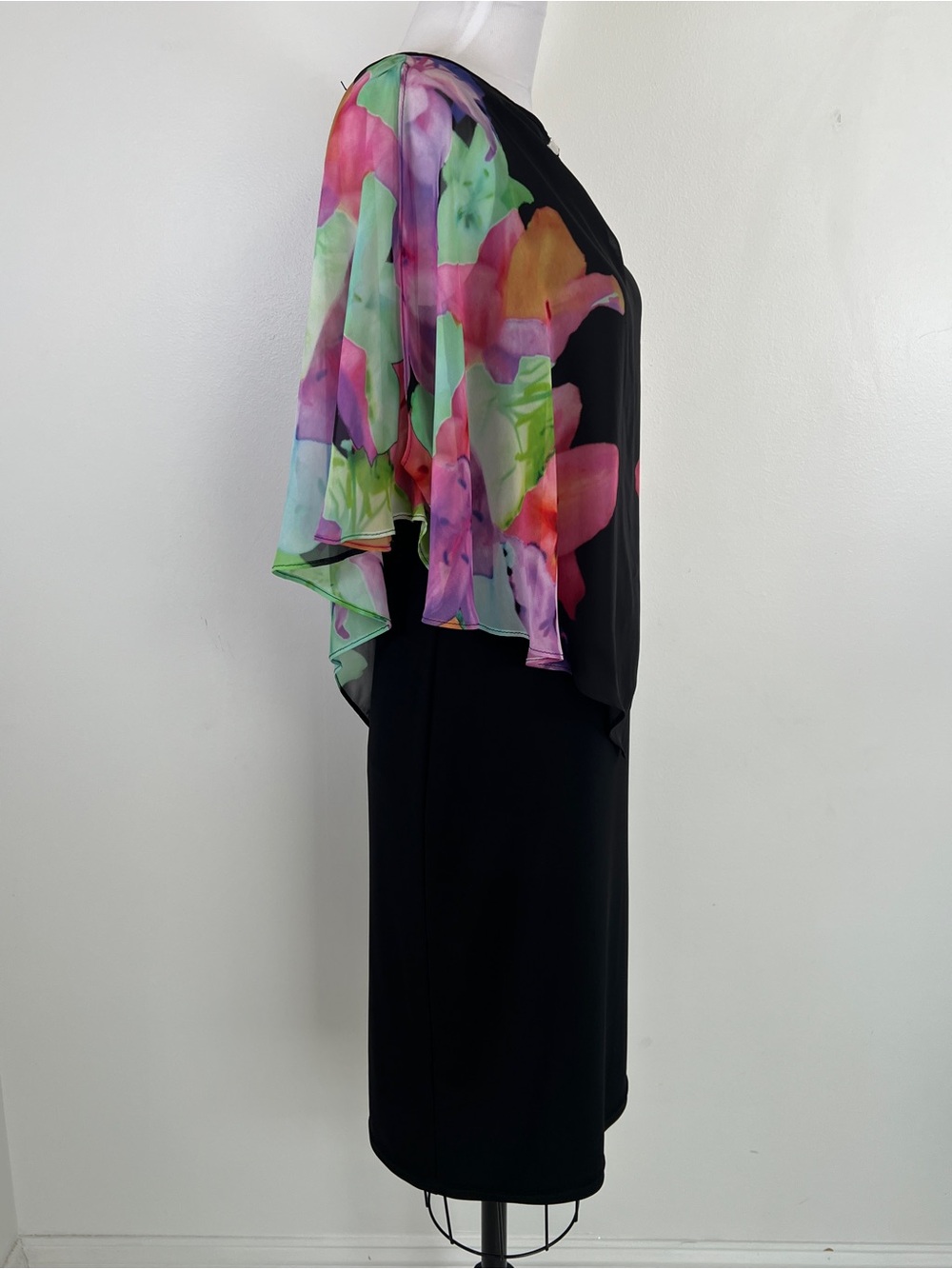 NWT! Joseph Ribkoff Black Dress Colorful Floral Chiffon Butterfly Sleeve Size 10 - Picture 6 of 10